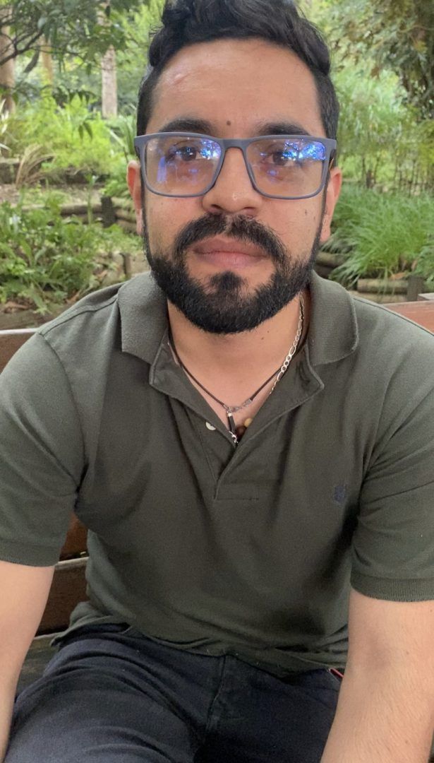Javier Nicolás Bernal, ecológo del Jardín Botánico de Medellín.
