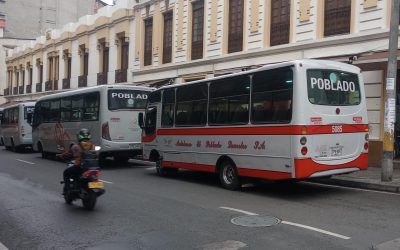 Buses de El Poblado afectan comercio en el centro ¿Qué se ha hecho y qué dice la empresa?  